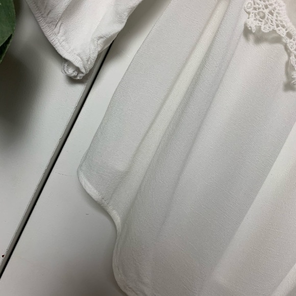 Off-Shoulder White Shirt - Picture 5 of 12